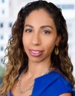 Photo of Natalie Flores