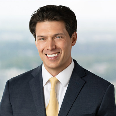 Photo of Dustin Taylor