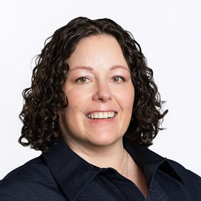 Photo of Lindsay S. Smith